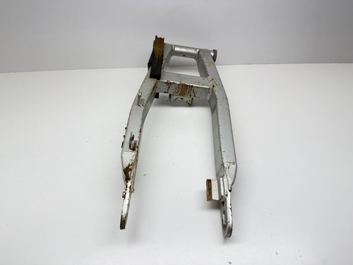 2002 01 - 08 Yamaha TTR125L TTR 125L Swingarm Pivot Suspension Swing Arm - Picture 4 of 6