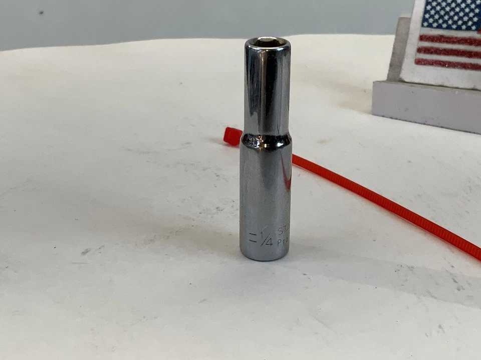 STANLEY 86-043, 1/4in. 1/4 Drive Deep SAE Socket, USA Made  - RED - Image 3 of 4