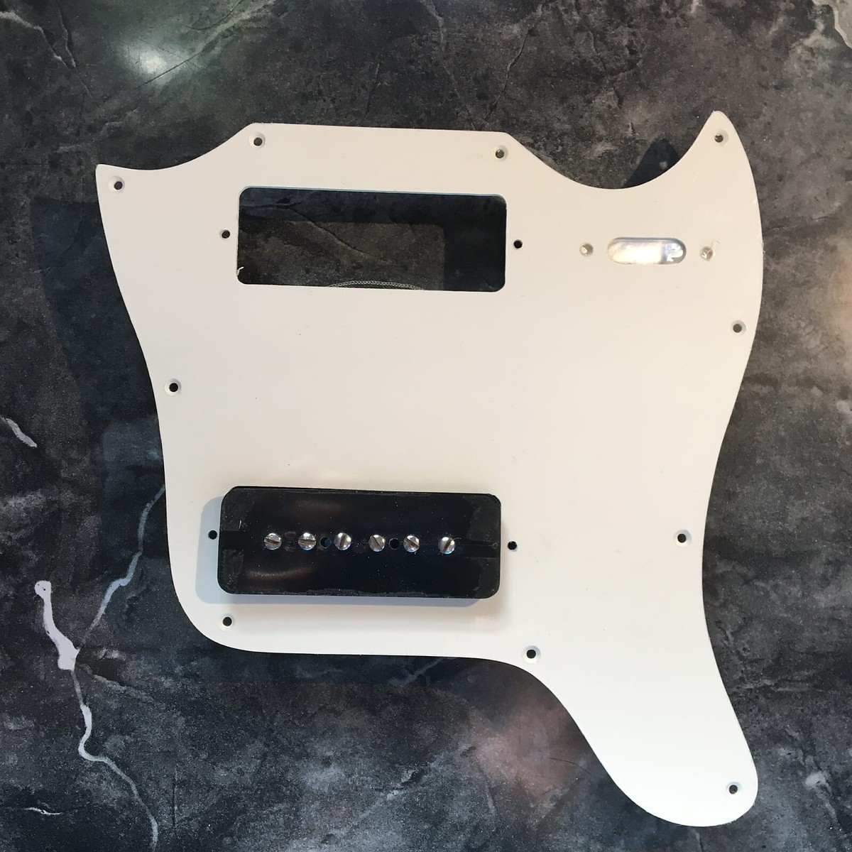 GIBSON melody maker 用　ピックガード　２枚セット　新品 Gibson Melody Maker Double 1964年製 Sunburst | 2016