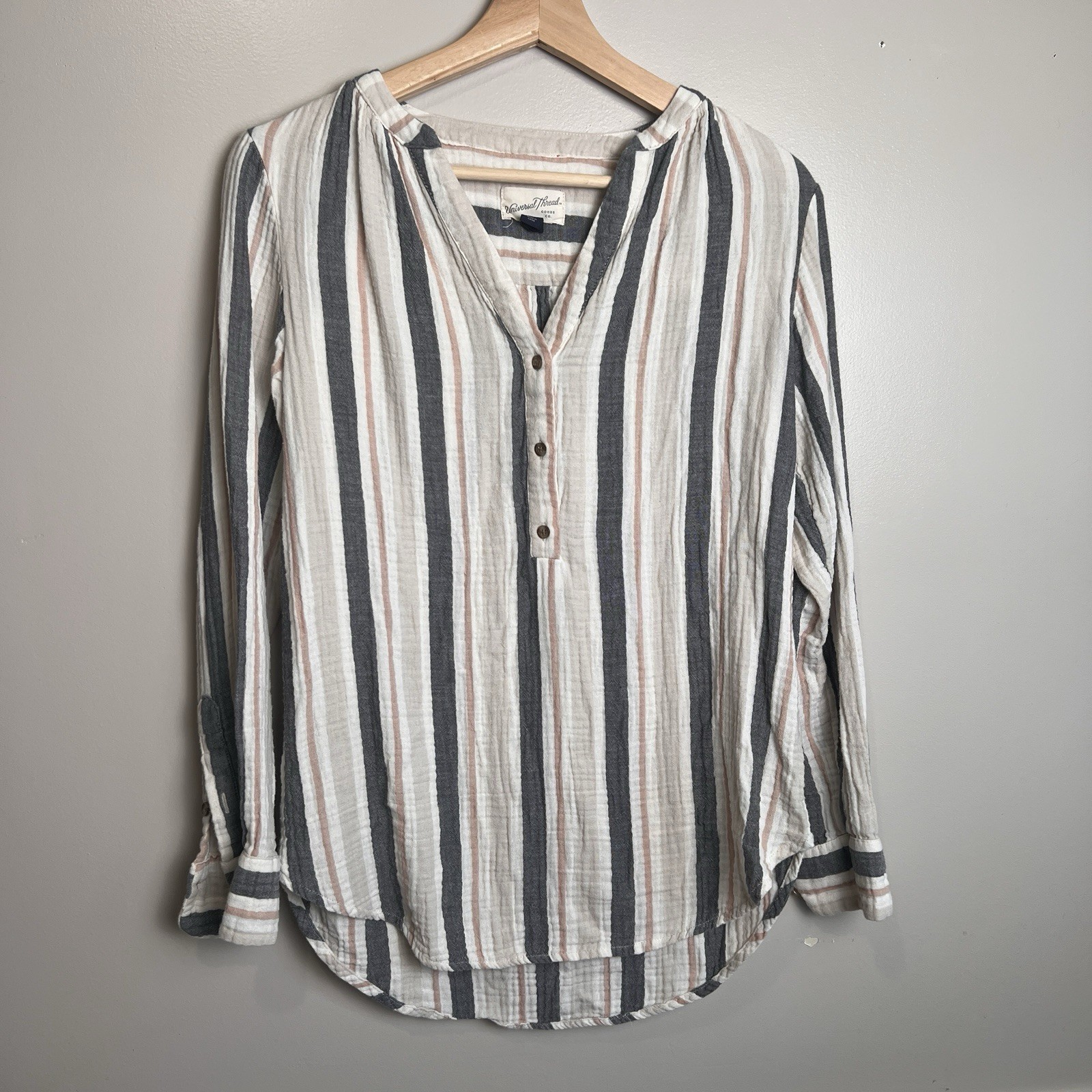 Universal Thread Long Sleeve 3-Button Down Shirt … - image 1