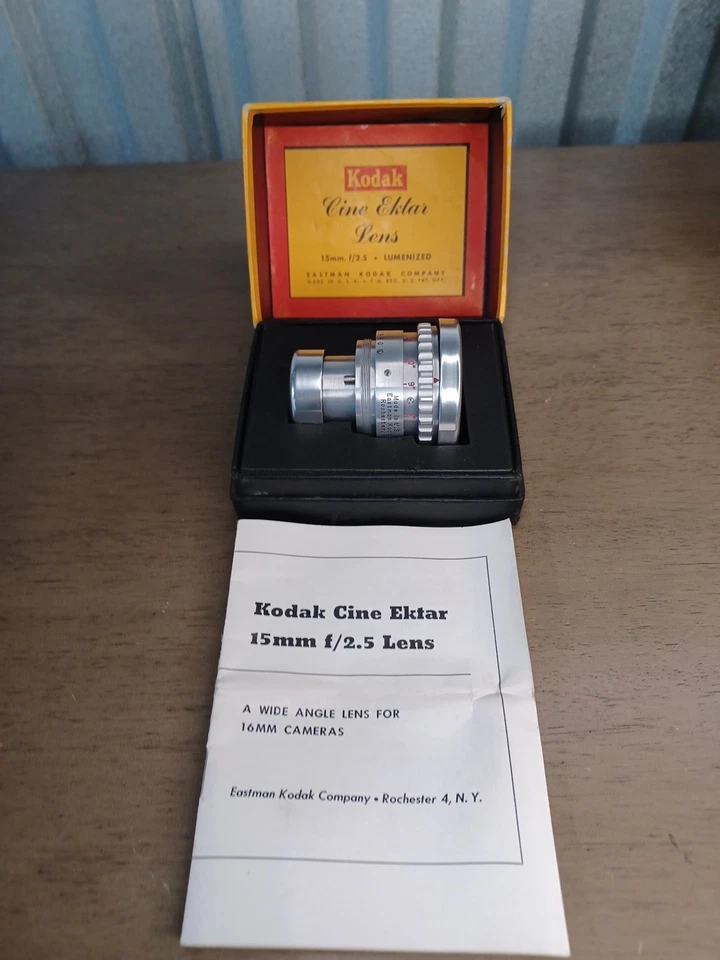 Lente gran angular vintage KODAK Cine Ektar 15 mm f = 2,5 para Caneras de 16 mm en caja Foto 2 de 4