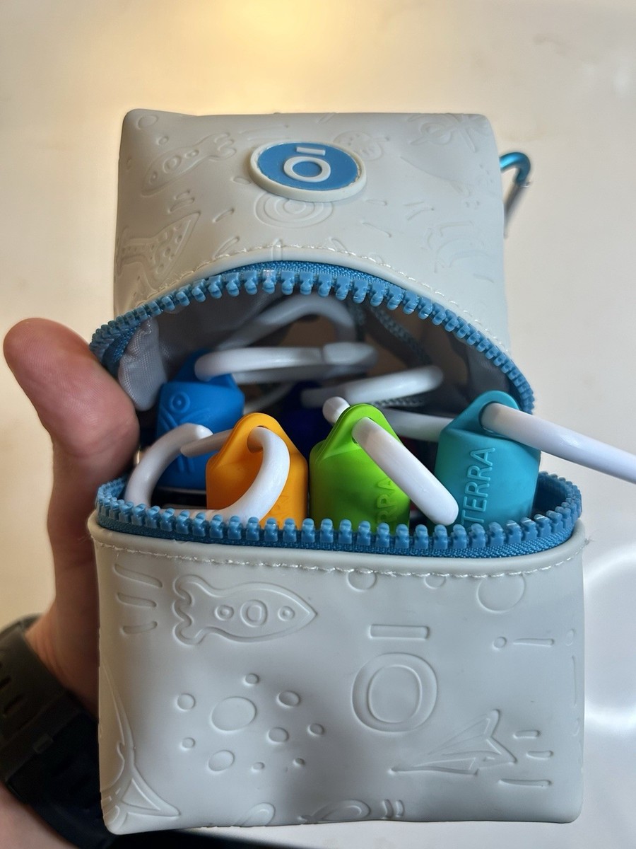 Doterra Kids Collection With 7 Essential Oils Carrying Case