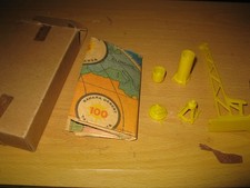1960's ASTRONAUT IN SPACE Toy, original box paper, Candy PREMIUM, TOOTSIE ROLL