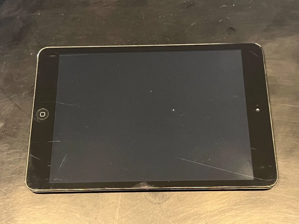 Apple iPad mini (1st generation) · 64GB · Wi-Fi, photo 1 sur 4