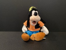 Vintage Walt Disney World Theme Parks Goofy Plush Doll Stuffed Animal Toy 11"