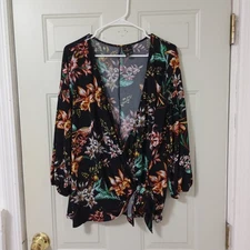 Worthington Women size 0X  stretch blend tie on side blouse plus size