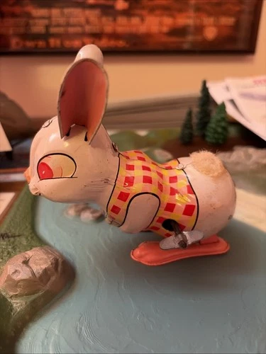 Vintage Marx Line Mar Mechanical Windup Hopping Bunny Rabbit Tin Litho Easter