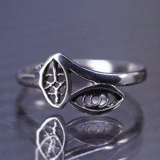 Size 5.5, Vintage sterling 925 silver filigree leaves band ring
