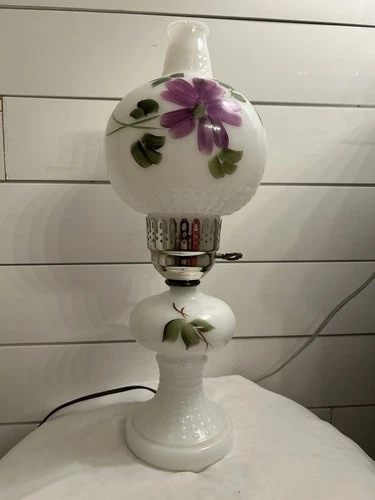 VTG Hand Painted Gone With The Wind Parlor Lamp 18” White Milk Glass Hob Nail