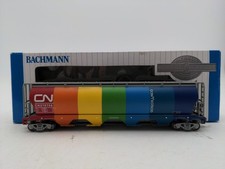 Bachmann 19133 HO Canadian National Demonstrator 4-Bay Cylindrical Grain Hopper