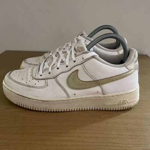 Nike Air Force 1 AF1 Low ‘07 White Gold Trainers Womens Girls Shoes -SIZE UK 5.5 - Picture 2 of 9