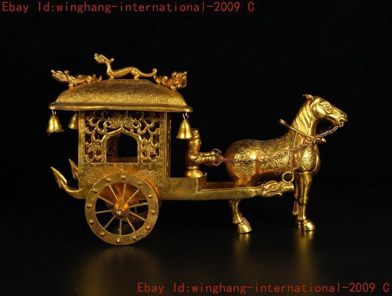 金銭に余裕がある方是非。　馬車と孔雀の装飾置物セット　ヴィンテージ Ancient Chinese bronze Gilt Feng Shui sacrifice horse drawn