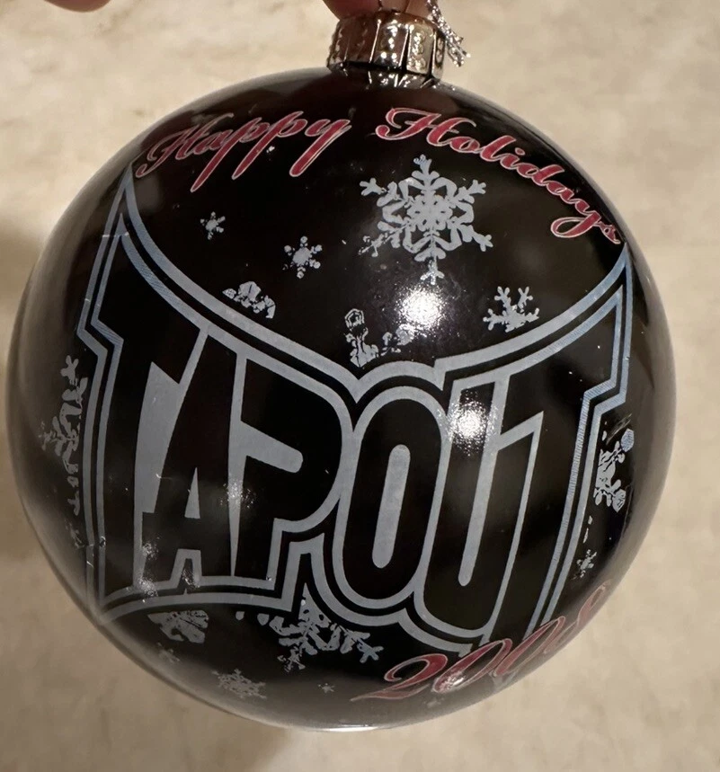 Tapout Adorno de Navidad UFC MMA Edición Limitada Regalo RARO 2008 NUEVO Foto 2 de 4