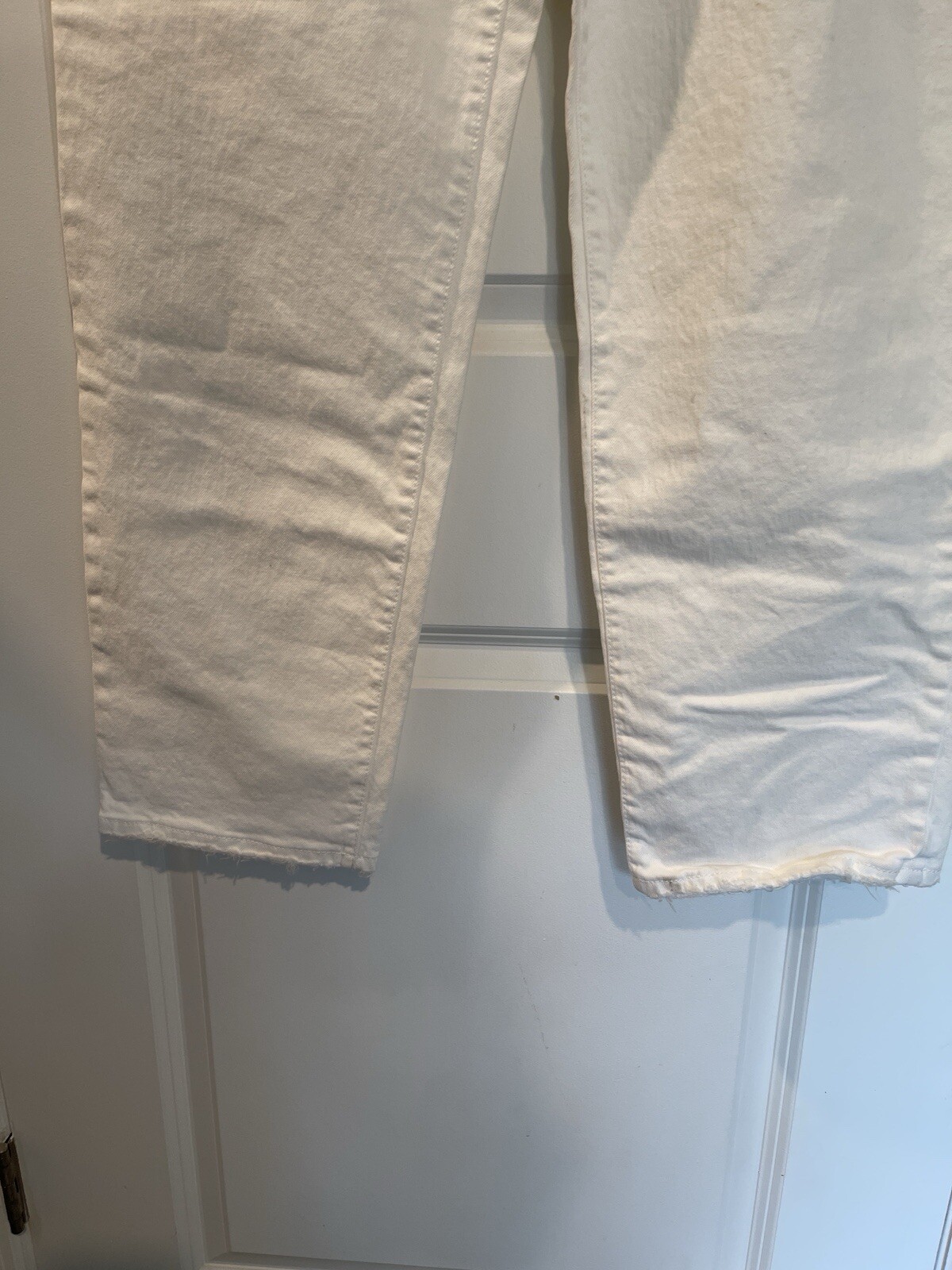 NWT Universal Thread Women's Straight Distressed … - image 2