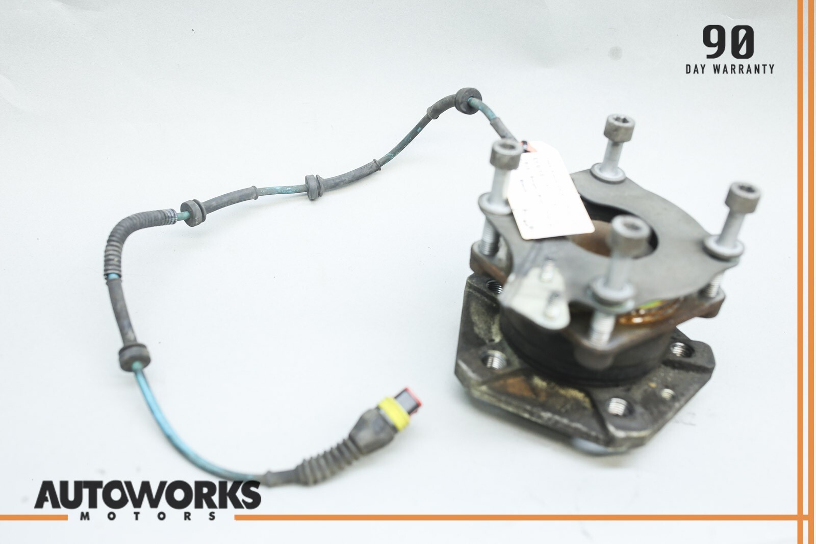 03-08 Maserati Quattroporte M139 Front Left or Right Spindle Knuckle Hub OEM