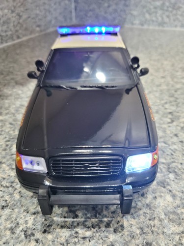 Florida Highway Patrol - Ford Crown Vic w/ All Flashing Lights - Picture 8 of 14