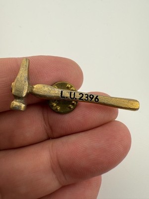 UBC Carpenters L.U. 2396 CSC Hammer Pin - FIFE, WA???