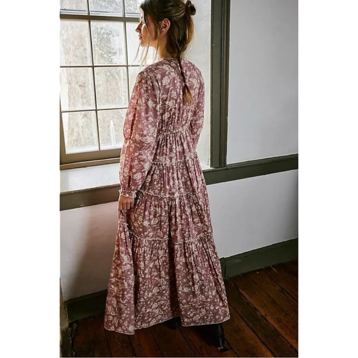 pappiet midi dress Petal and Pup Women's Franki Maxi dresses are having a moment and an option that starts with a fitted bodice and finishes with a full skirt is a winning way to own the trend Free People Pappiet Midi Dress