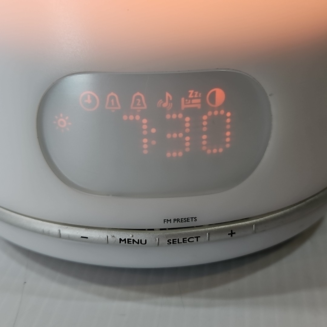 Philips HF3485 Wake Up Light Plus Sunrise Alarm Clock Radio Sleep
