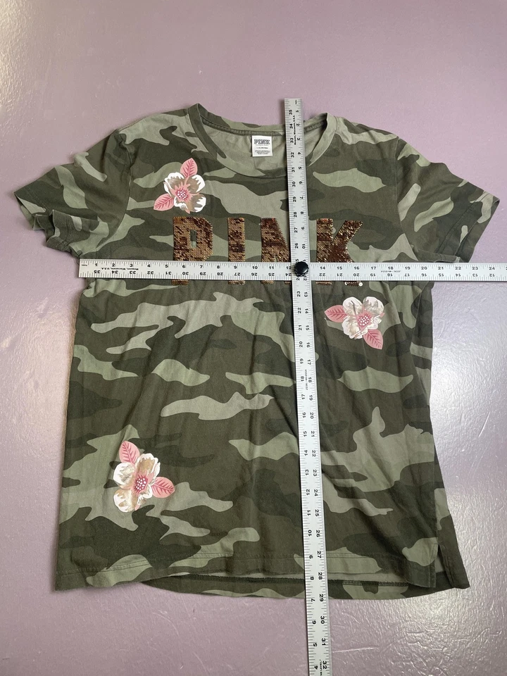 Camiseta feminina rosa Victoria's Secret grande verde camuflada logotipo lantejoulas BLING - Imagem 3 de 4