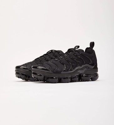 NIKE AIR VAPORMAX PLUS トリプルブラック Nike Men's Air VaporMax Plus Triple Black Running Shoes, from