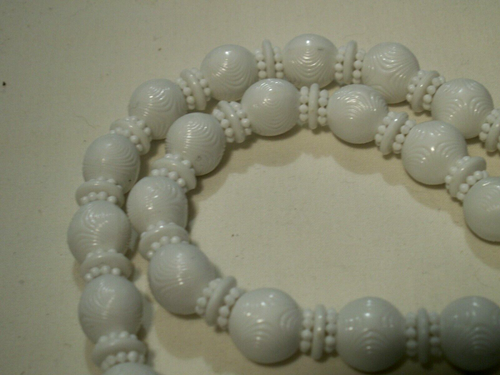 Vintage Hong Kong Blanc Celluloïd Perles Avec Motif Collier 24.5 " Long - Photo 7 sur 8