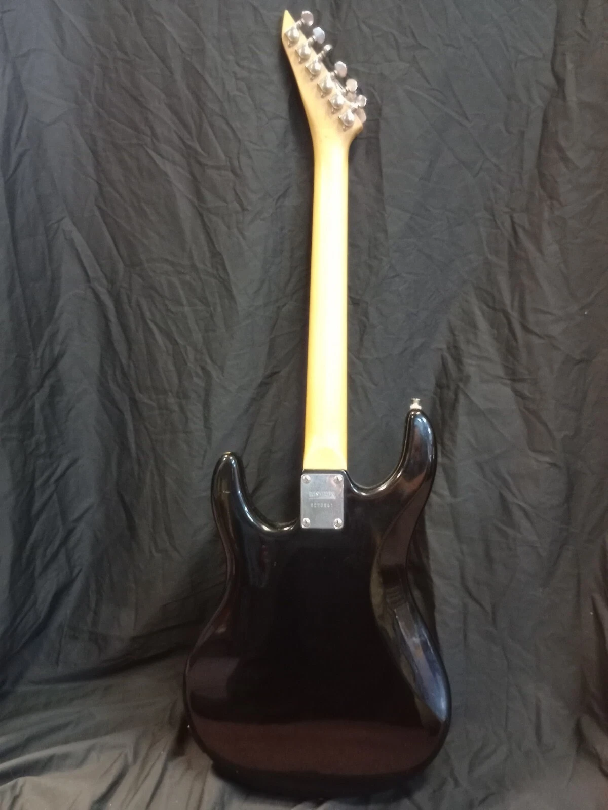 Picture 4 of 24