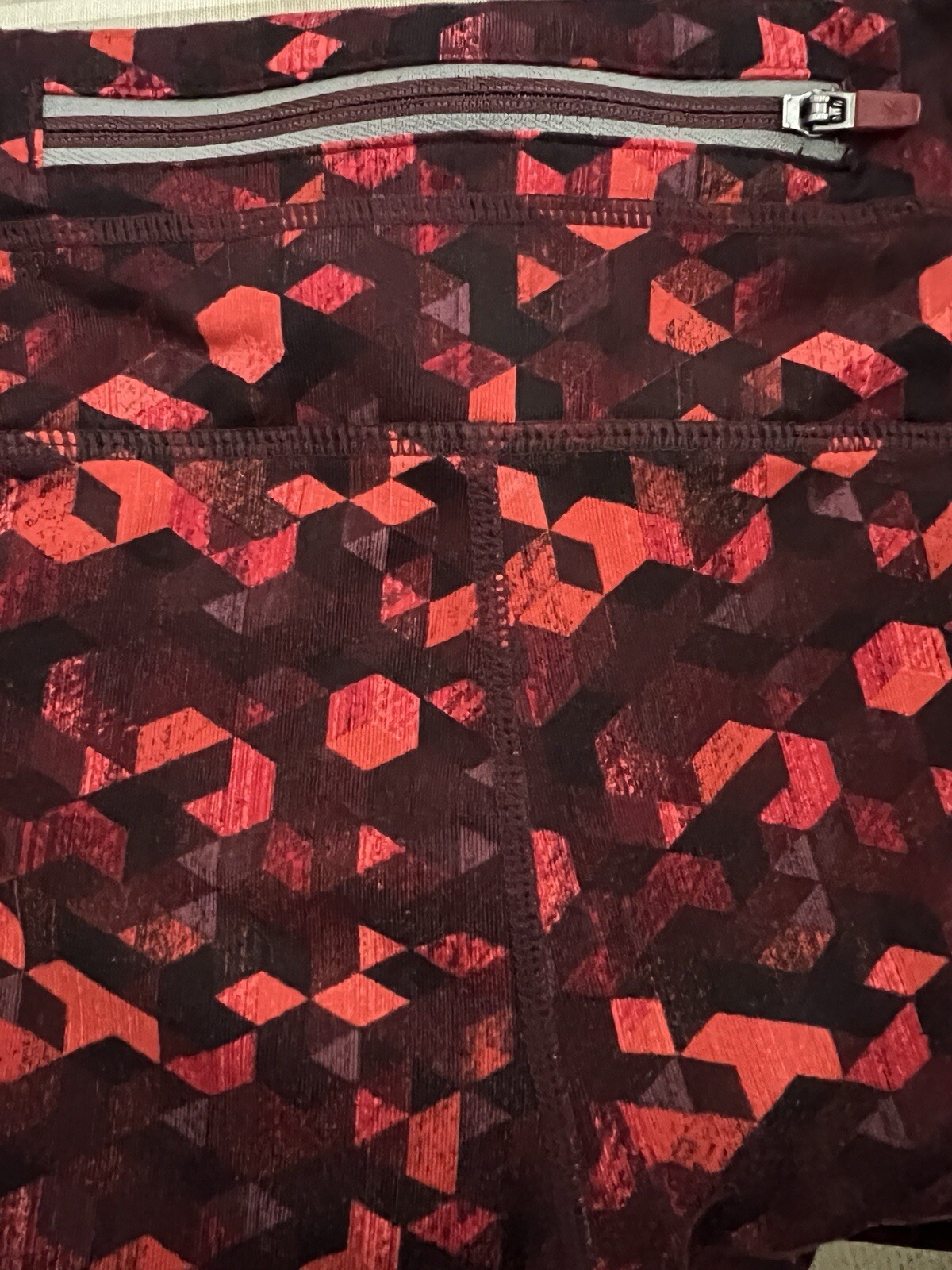 ATHLETA TRIANGULAR BE FREE Red + Black Leggings W… - image 9