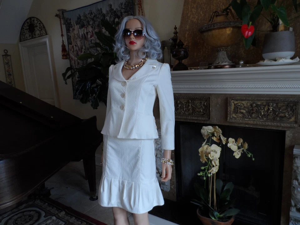 Nuevo Traje Falda Nanette Lepore Marfil "Retrato" Talla 4 Foto 4 de 4