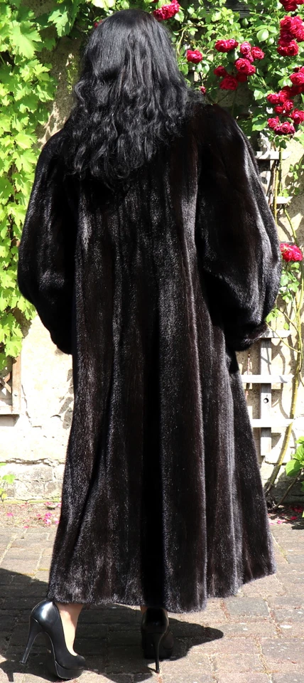 Mink Coat Blackglama Mink fur Coat Furs Fur Coat Winter Dark Mink — 第 3/4 张图片