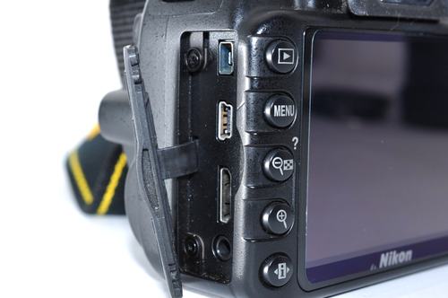 Nikon D3100 14.2MP Digital SLR Camera w/AF-S DX 18-55mm f/3.5-5.6G VR From Japan - Picture 8 of 19