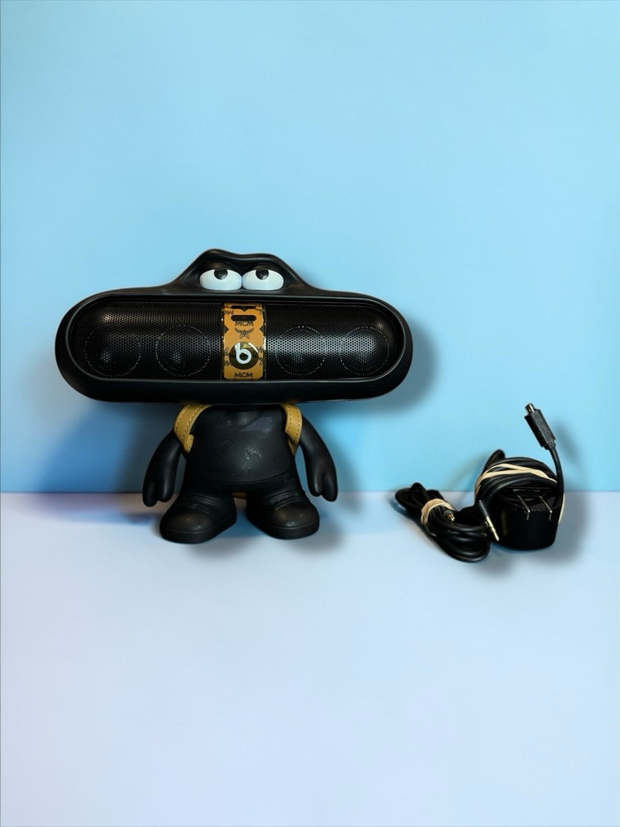 Beats Pill+ ブラック キャラクター型 Beats by Dr. Dre MCM Special Edition Pill 2.0 Bluetooth Speaker