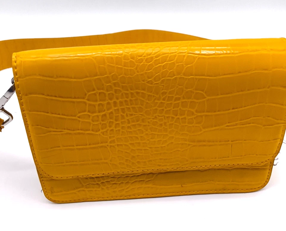 Pieces Tasche Gelb mit Riemen Crossbody mini Croc 22 x 14  cm ca Belgien Import - Bild 2 von 4