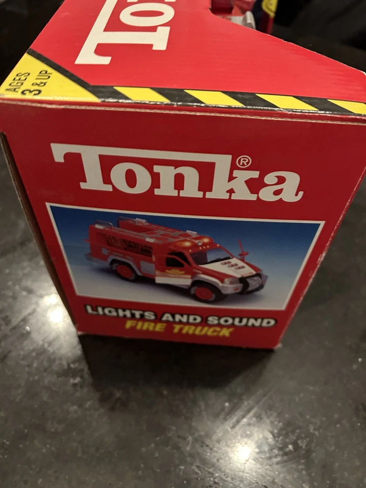 Vintage Tonka Lights & Sound Fire Truck Rescue Vehicle NIB New in Box - Image 2 of 3