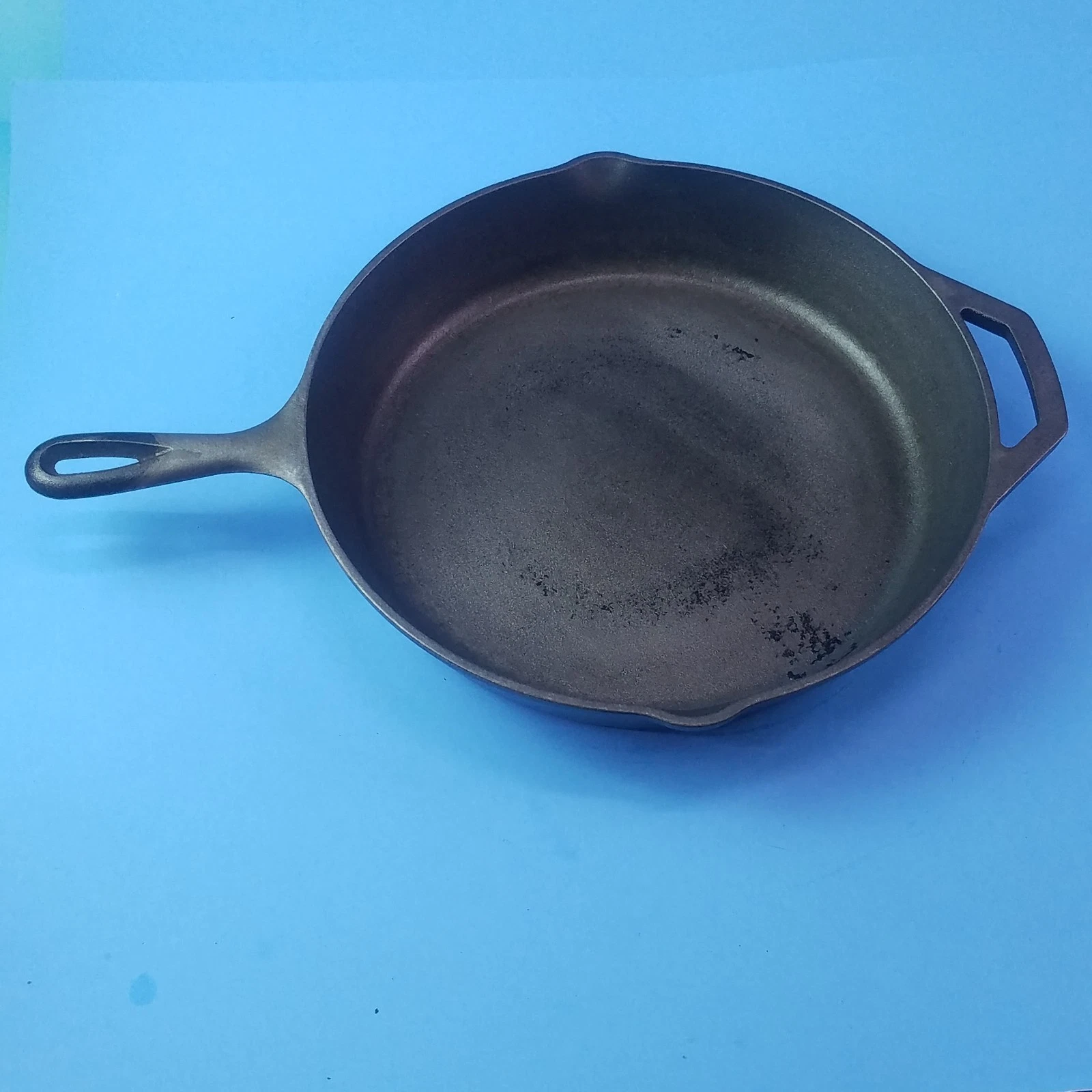 Cast Iron Chefs Skillet Lodge #1 Vintage 10SK 10” Pan Double Handles & Spouts