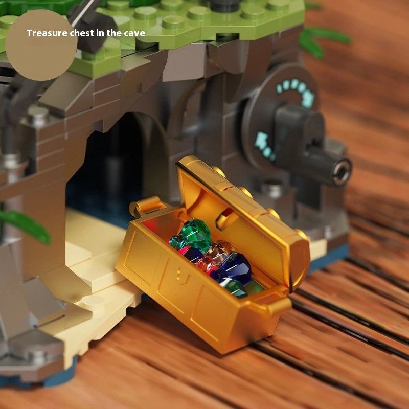 MOC-13045 Island Ocean Lighthouse Cove 1092 pieces with Hidden Golden Chest - Image 2 of 4