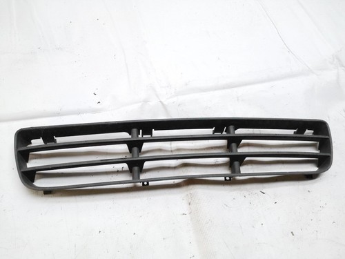 1j5853677b Stoßstangengrill vorne Mitte  Volkswagen Bora DE963011-71