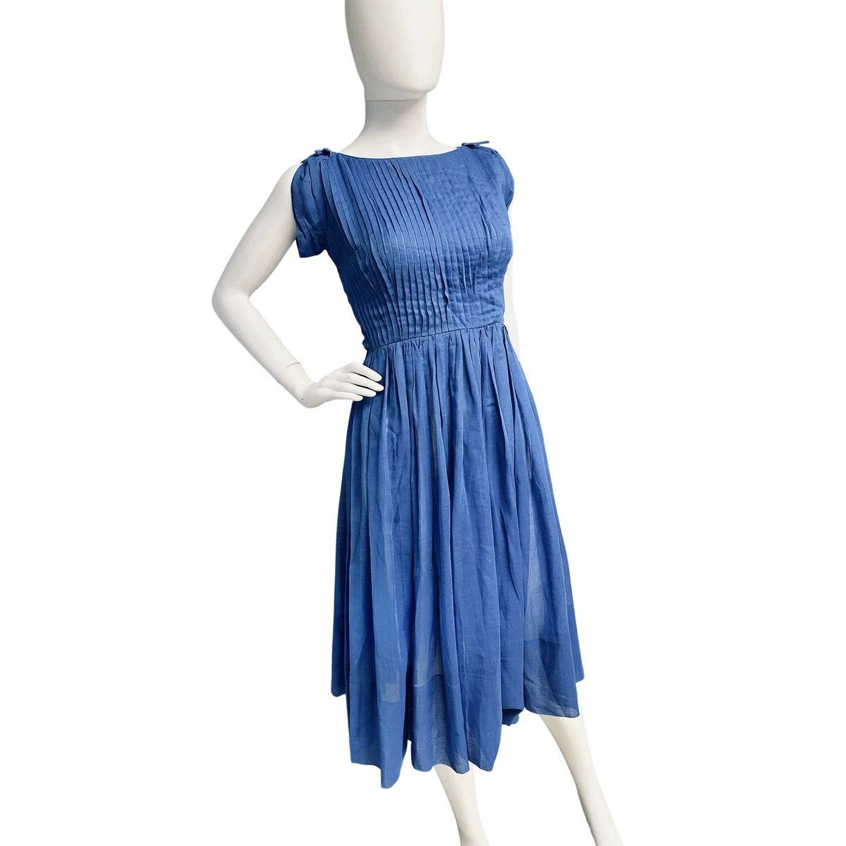green emerald velvet dress Elizabeth Taylor Inspired Blue Evening Dress Oscars 1970 – LausenCrafts