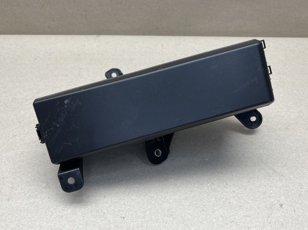 2010-2012 Lexus IS250C IS350C CONVERTIBLE FUSE RELAY BOX & COVER OEM 82662-53210