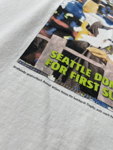Seattle Seahawks Super Bowl Championship Newspaper Print Shirt 2XL 2014 NFL - Picture 7 of 9