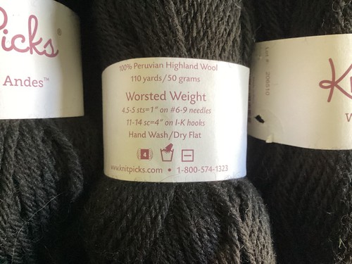6 Knit Picks “Wool of the Andes - Black 100% Peruvian Highland Wool - Picture 2 of 2
