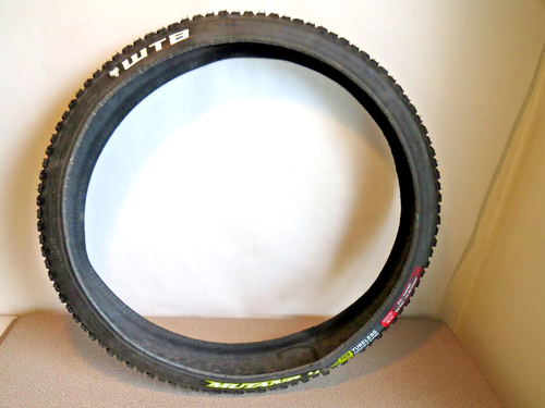 A -NEW!- 26 x 2.4 FSA Mutano AM TCS Folding Tubeless-Ready MTB Bike Tire