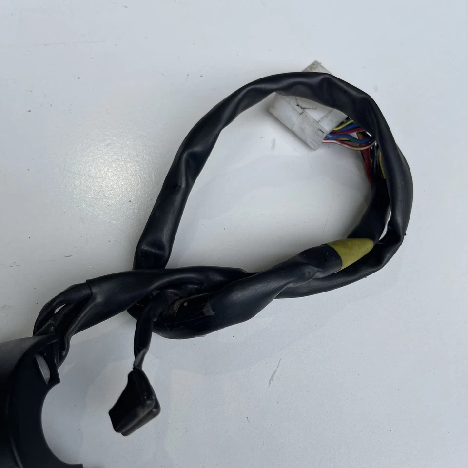 Triumph thruxton 900 2015 interruptor mano derecha bloque controles matar Foto 3 de 4