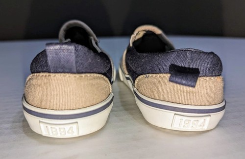 NIÑOS UNISEX. ZAPATOS DEPORTIVOS ANTIGUOS DE LONA AZUL MARINO. AZUL MARINO BRONCEADO. Talla 8. ACOLCHADO - Imagen 2 de 6