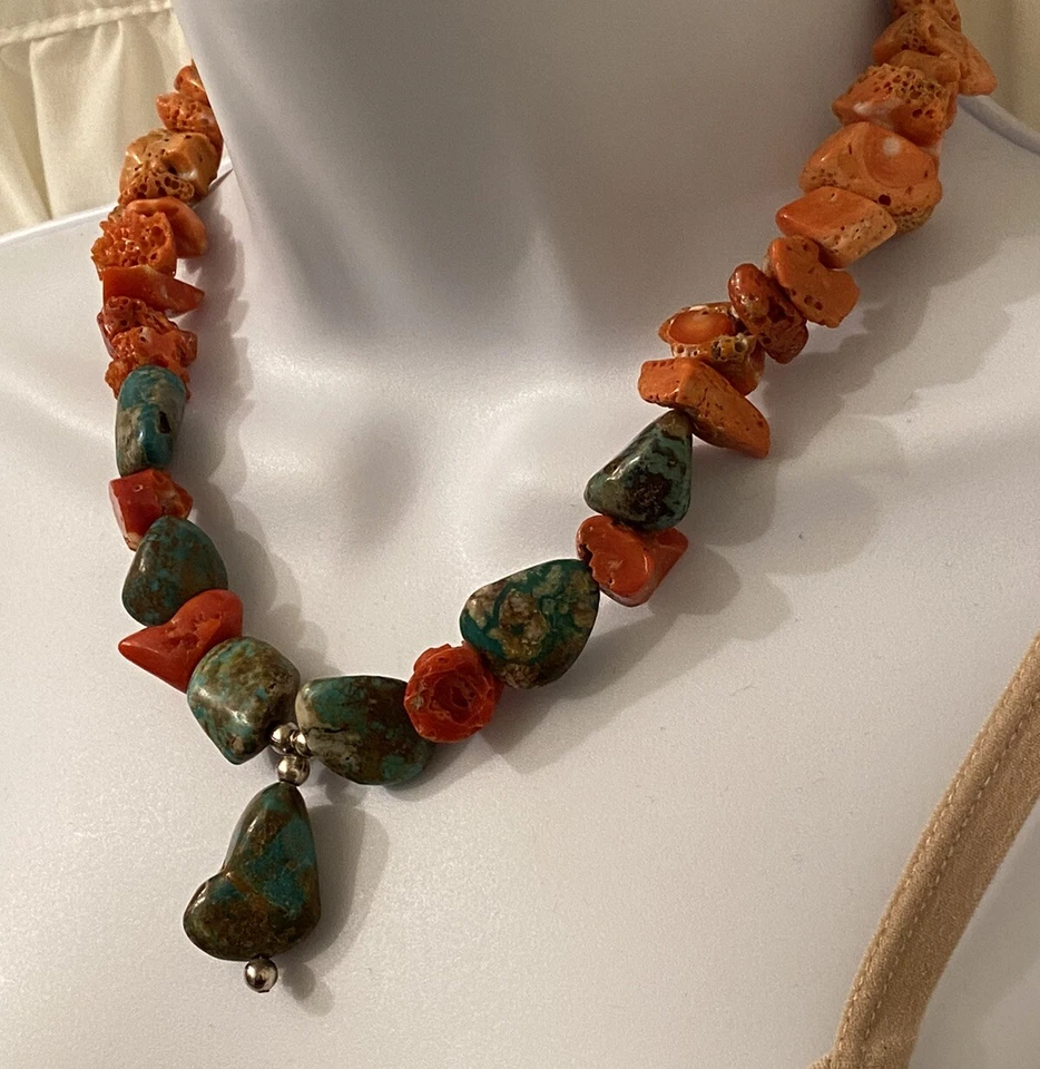 Juego de Collar y Pendientes Royston Color Turquesa Natural Rojo Coral Cuentas Plata Foto 3 de 4