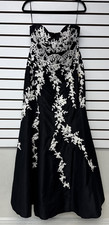 Women's Black Floral Pattern Beads Lined Evening Formal Wear, USA Made, Size 14