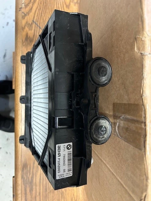 Radiador auxiliar - BMW (17-11-7-802-662) - Imagem 2 de 4