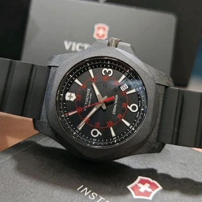 Rare Victorinox INOX Carbon 241777 Quartz Black Dial Date Limited Watch Swiss - Bild 1 von 4