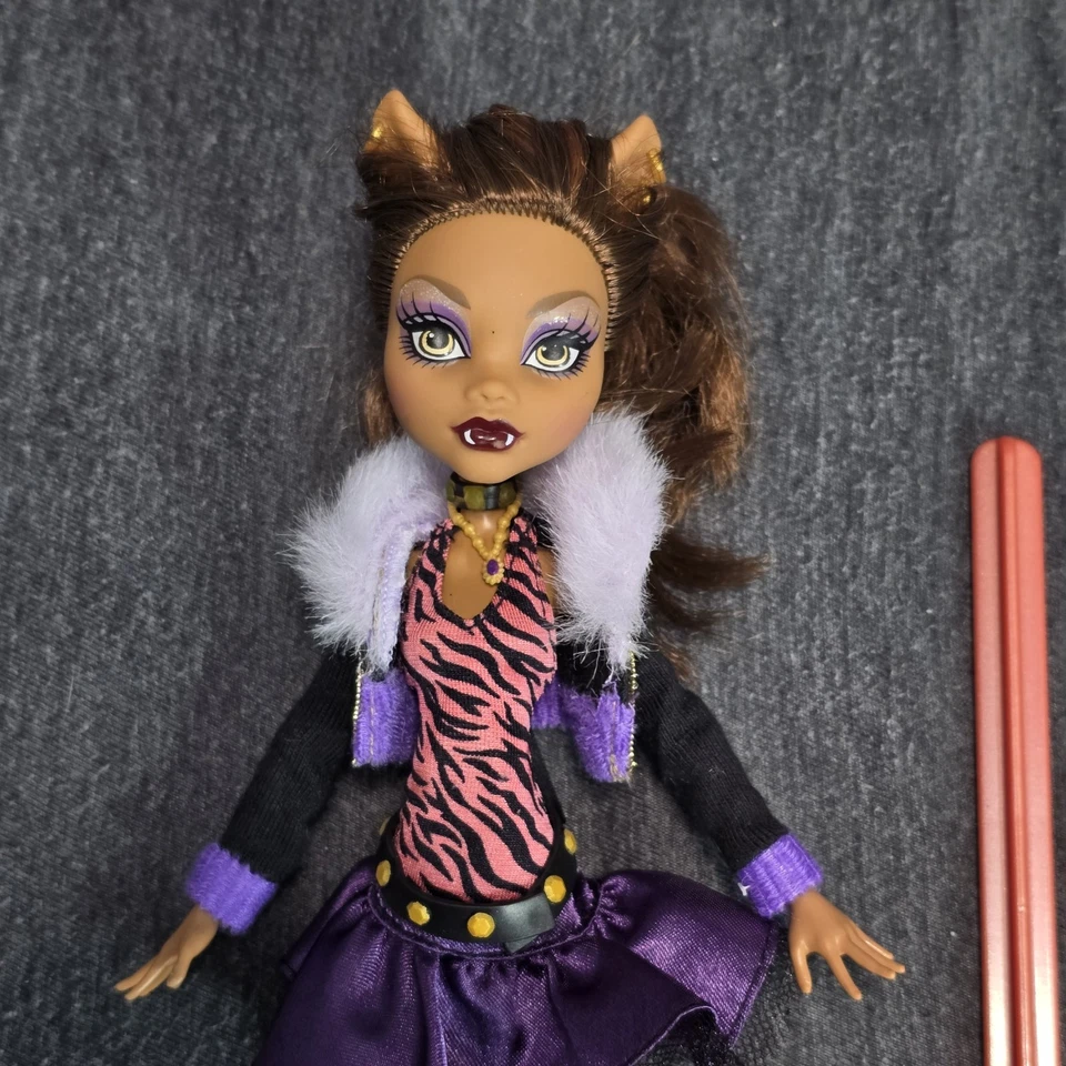 Muñeca CLAWDEEN WOLF Monster High Primera Ola Casi Completa Mattel Foto 2 de 4