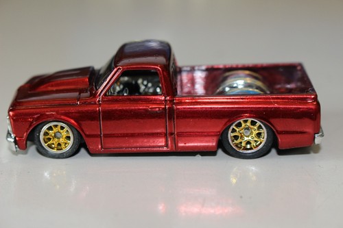 RESTAURIERTES HOT WHEEL 67 CHEVY C-10 IN ROT SPECTRAFLAME - Bild 1 von 8